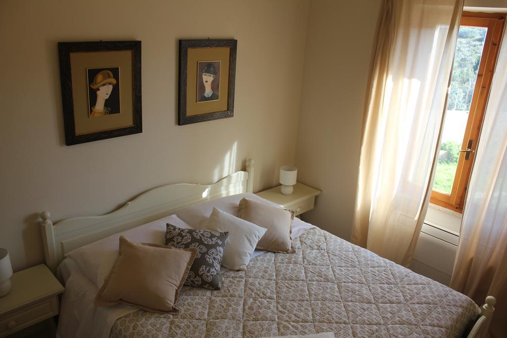 Amaremare B&B Stintino Szoba fotó
